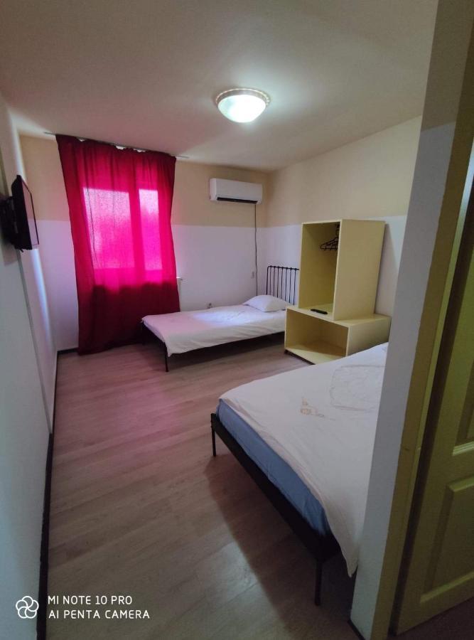 Alfredo Hostel 크라이오바 외부 사진