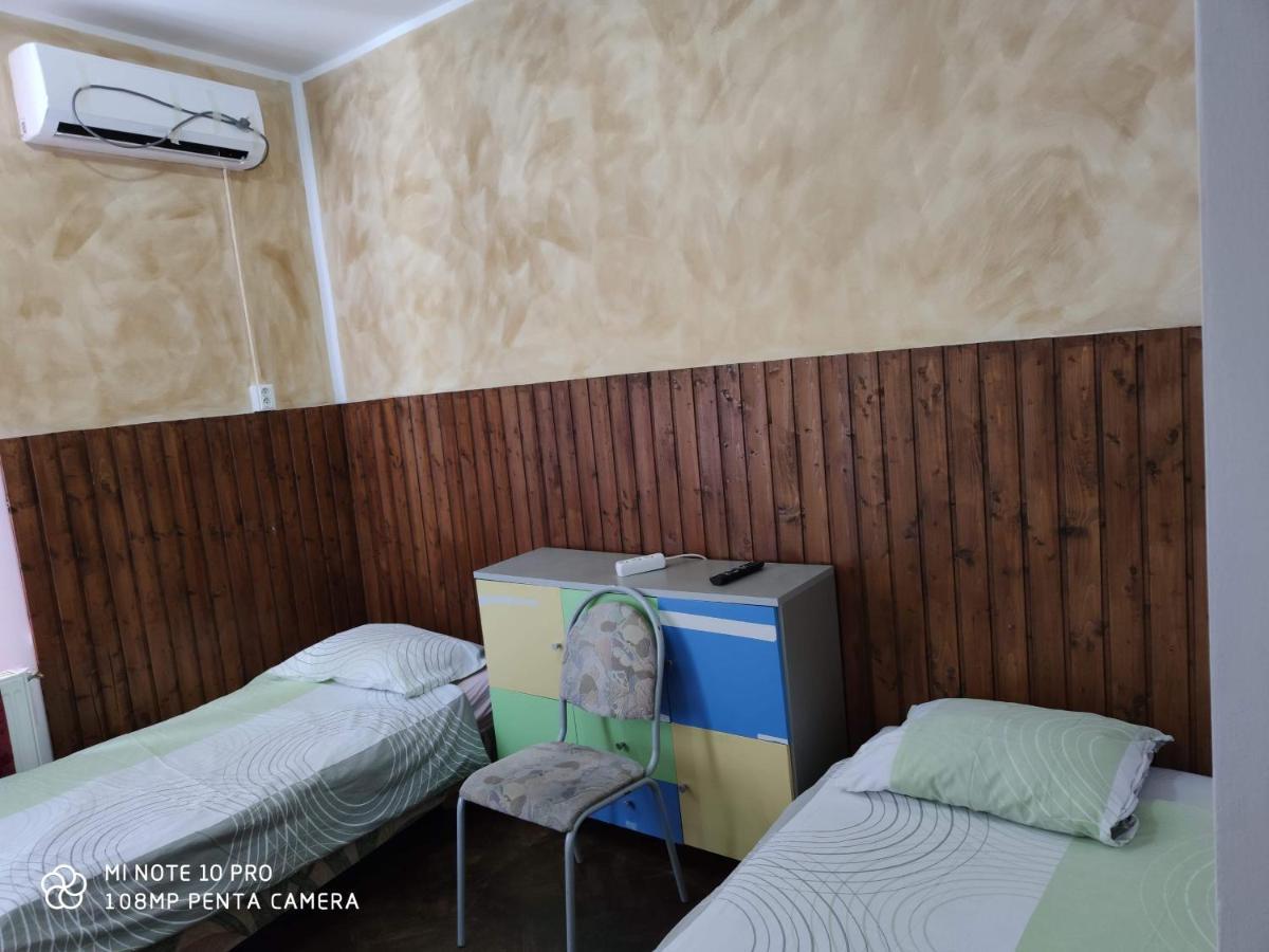 Alfredo Hostel 크라이오바 외부 사진